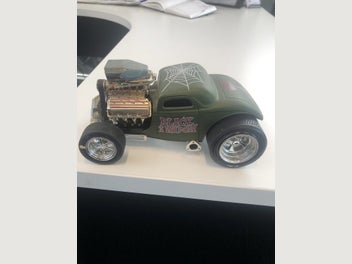 Image 1 of 7