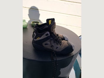 Image 1 of 3