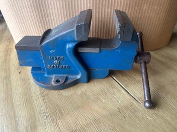Image 1 of 5