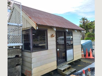 Image 1 of 4