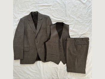 Image 1 of 8