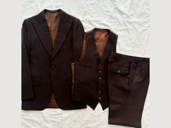 Image 1 of 7