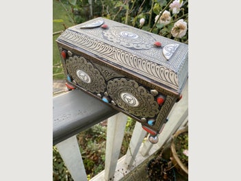 Image 1 of 8