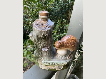 Image 1 of 7