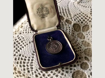 Image 1 of 5