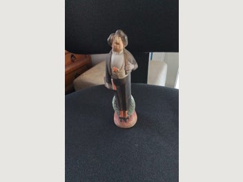 Image 1 of 5