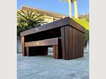 Image 1 of 6