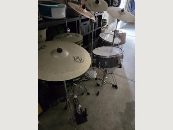 Image 1 of 4