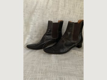 Image 1 of 8
