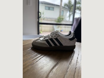 Image 1 of 4