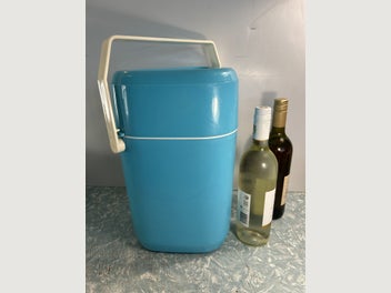 Image 1 of 7