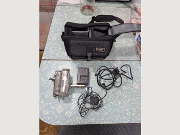 Image 1 of 7