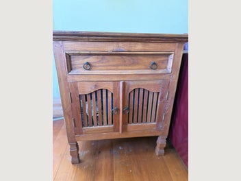 Image 1 of 7