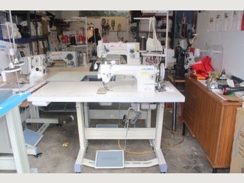 Image 1 of 5