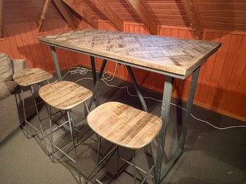 Image 1 of 4