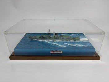 Image 1 of 7