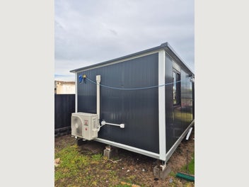 Image 1 of 7