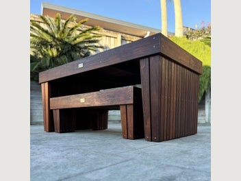 Image 1 of 7