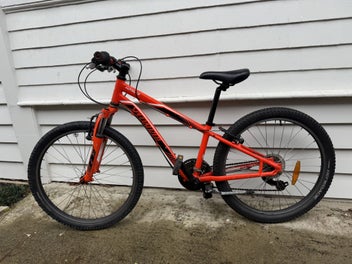 Image 1 of 4