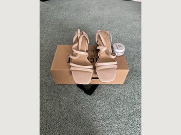 Image 1 of 5