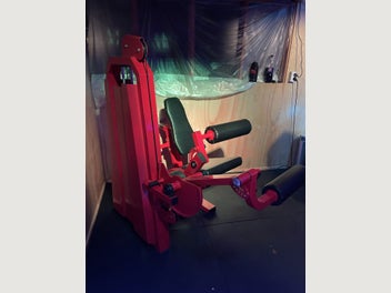 Image 1 of 7
