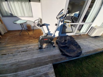 Image 1 of 5
