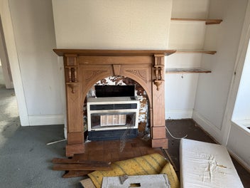 Image 1 of 6
