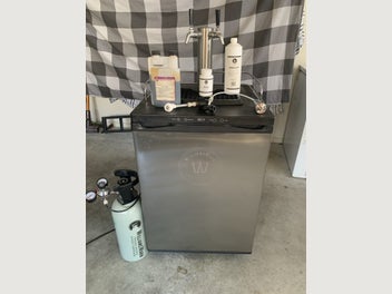 Image 1 of 6
