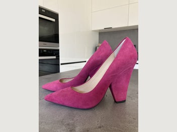 Image 1 of 4
