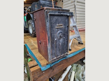 Image 1 of 1