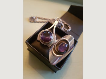 Image 1 of 4