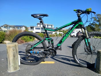 Image 1 of 4
