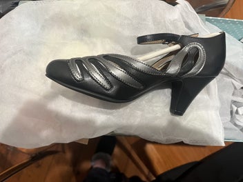 Image 1 of 4