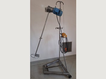 Image 1 of 6