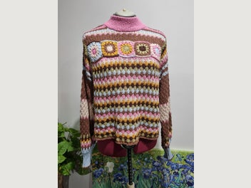 Image 1 of 4