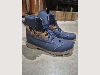 Image 1 of 3