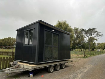 Image 1 of 7