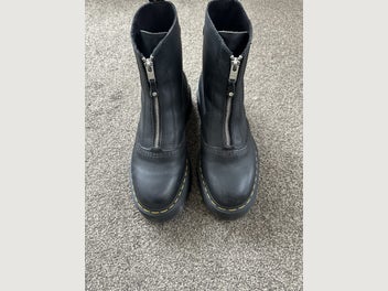 Image 1 of 5