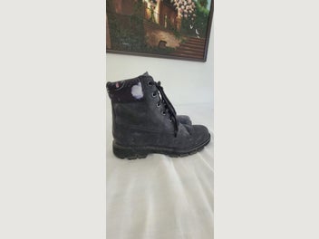 Image 1 of 7