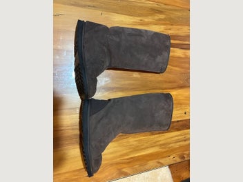 Image 1 of 8