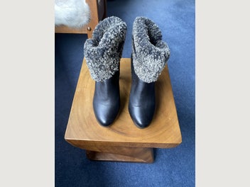 Image 1 of 6