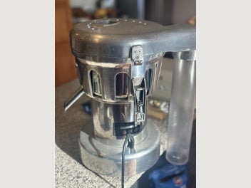 Image 1 of 6