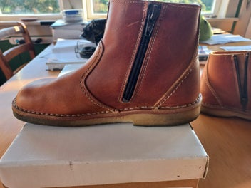 Image 1 of 4
