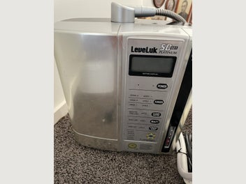 Image 1 of 6