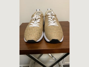 Image 1 of 7