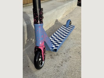 Image 1 of 4