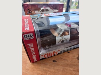 Image 1 of 6