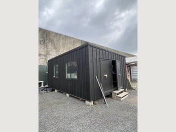 Image 1 of 5
