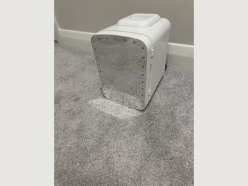 Image 1 of 5