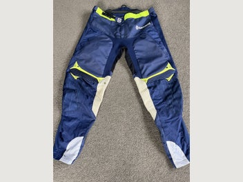 Image 1 of 5
